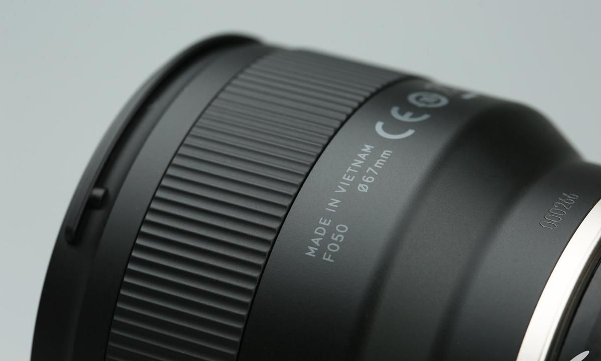 腾龙20mm f/2.8 di iii osd m1:2镜头