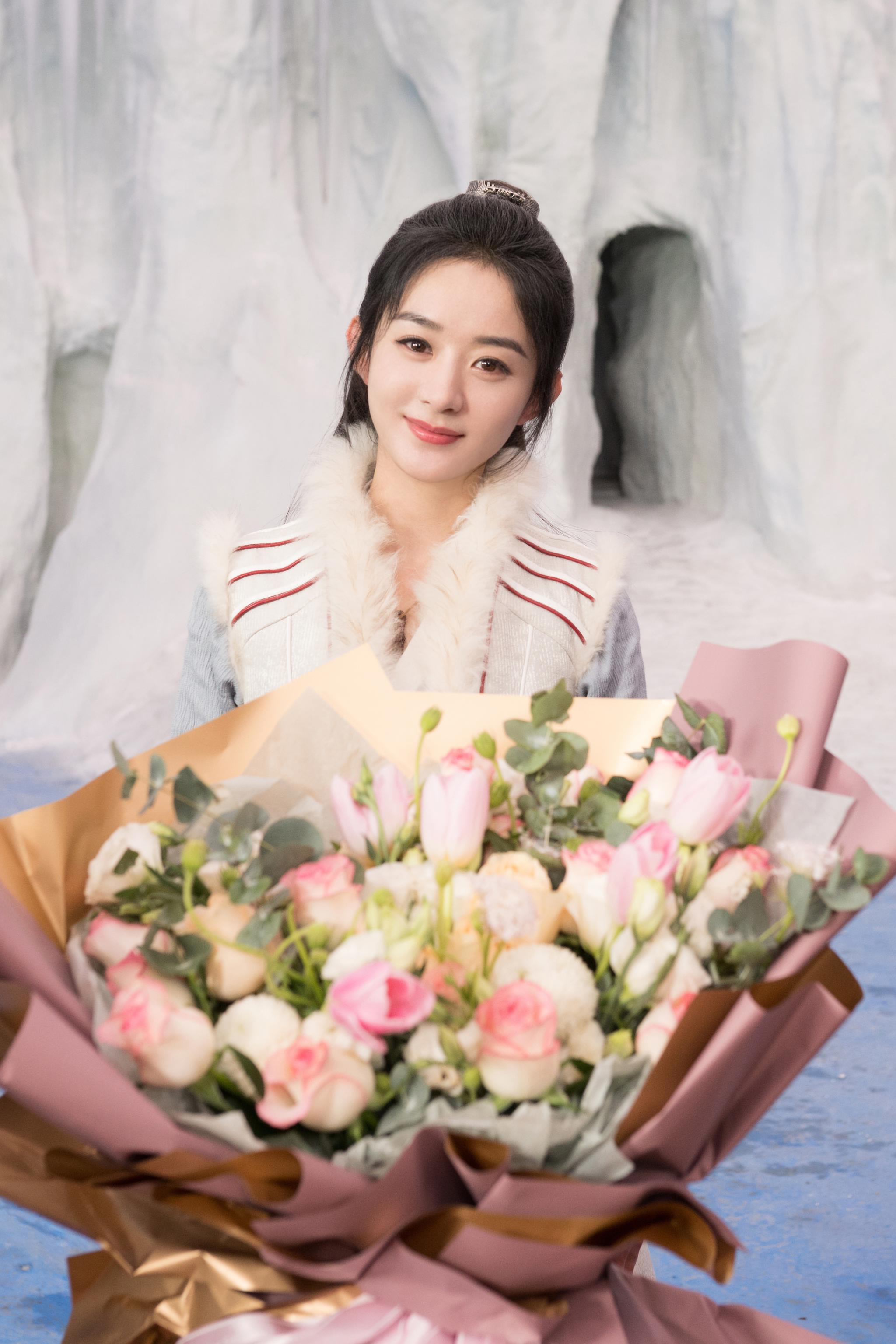 赵丽颖 王一博《有翡》期待早日在荧幕上见面啊