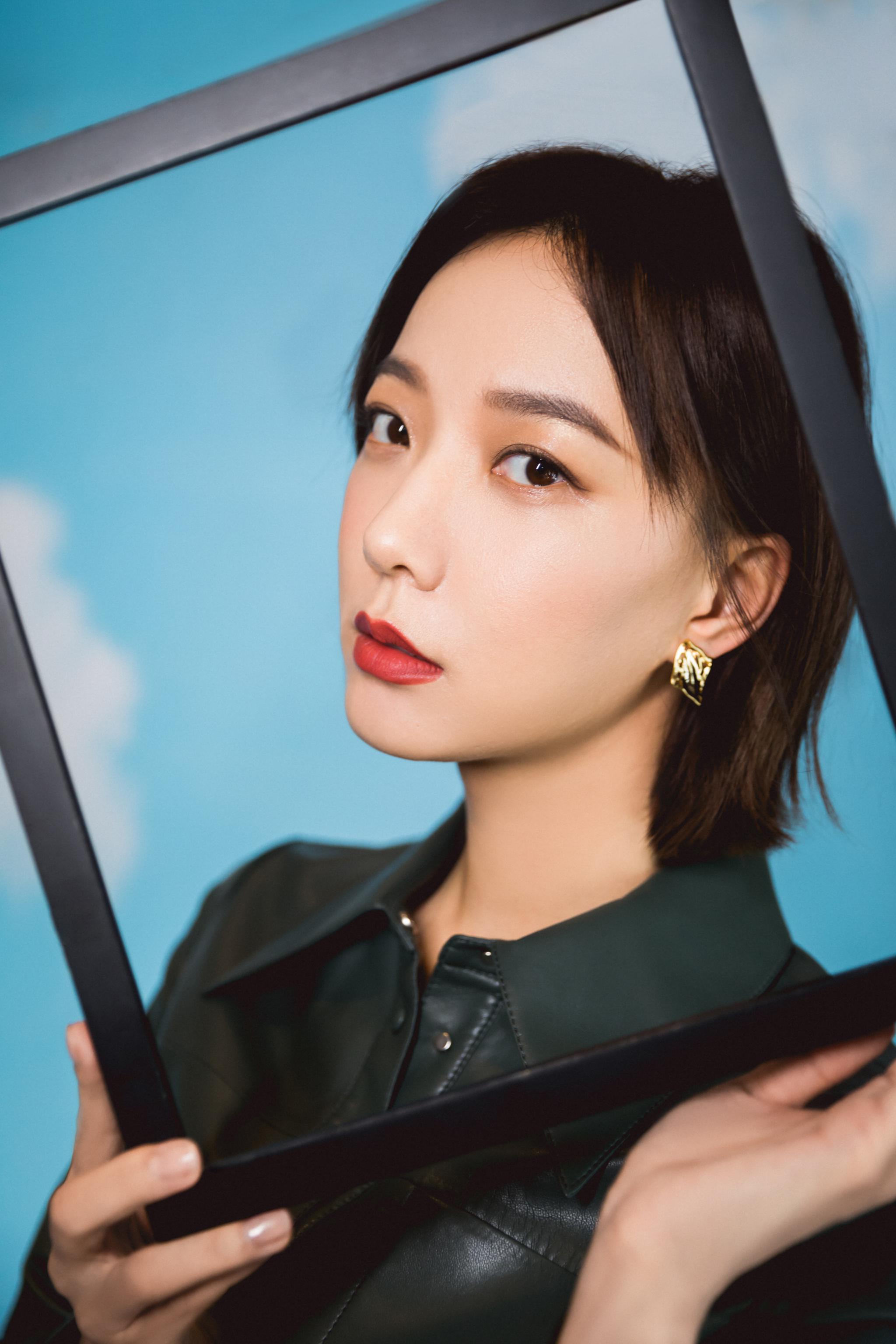 正文  昨天,实力演员王珞丹现身上海参加品牌活动.