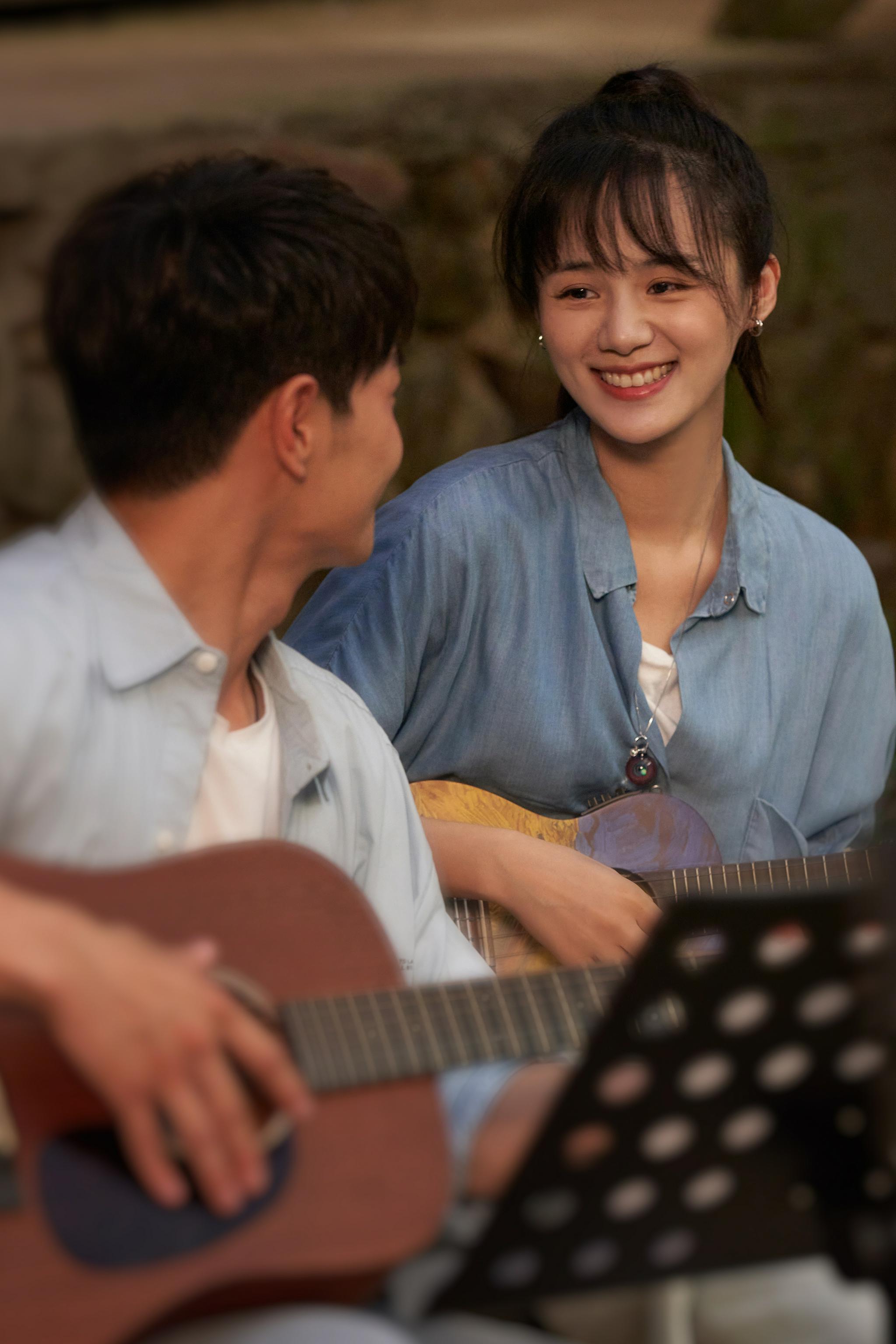 在希望的田野上暖心收官安悦溪沉浸式演技爆发