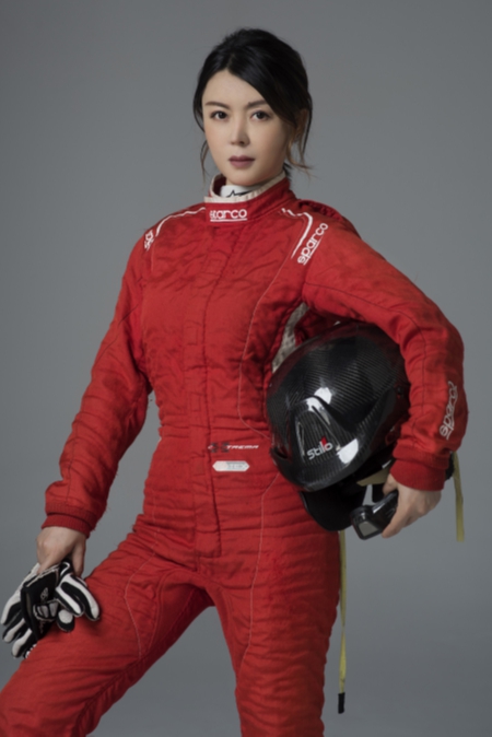 女赛车手李海备战新赛季 去年漳州参赛备受关注__财经头条