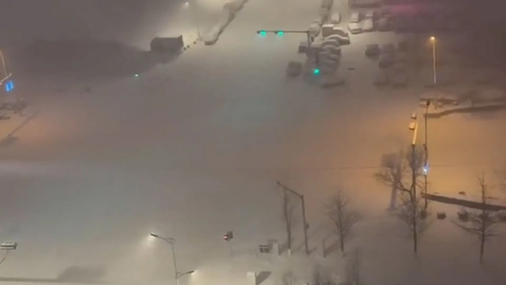 辽宁网友拍下少见“雷打雪”现象,为什么雪天会打雷?