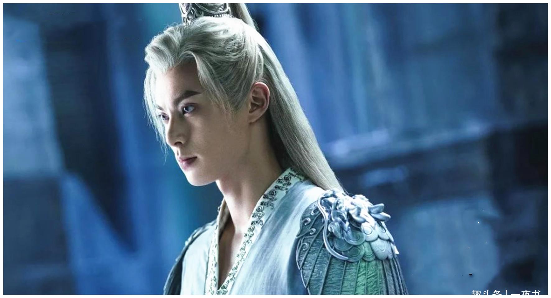 王鹤棣饰演的是尉迟龙炎,因为被夏侯雪身边的丫环流萤所救,为了报恩