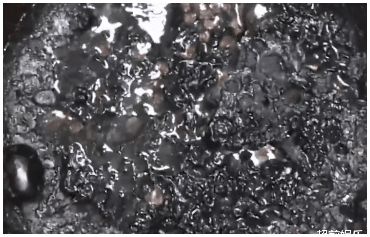 上海一女子煮了汤忘关火,直接去上班,下班回家看到这一幕傻眼了休闲区蓝鸢梦想 - Www.slyday.coM 上海一女子煮了汤忘关火,直接去上班,下班回家看到这一幕傻眼了休闲区蓝鸢梦想 - Www.slyday.coM