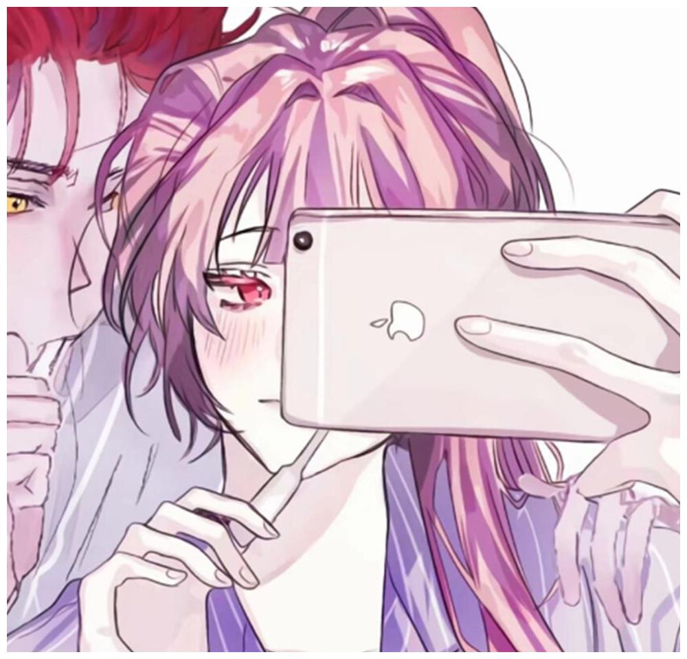 火热二次元情侣头像偷偷甜腻敲甜腻老班是个人精