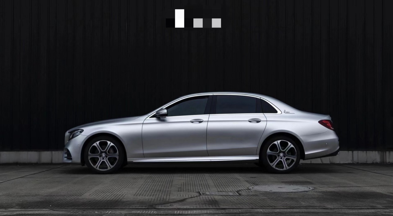 电光金属银的奔驰e300真的是玩转了超酷改色