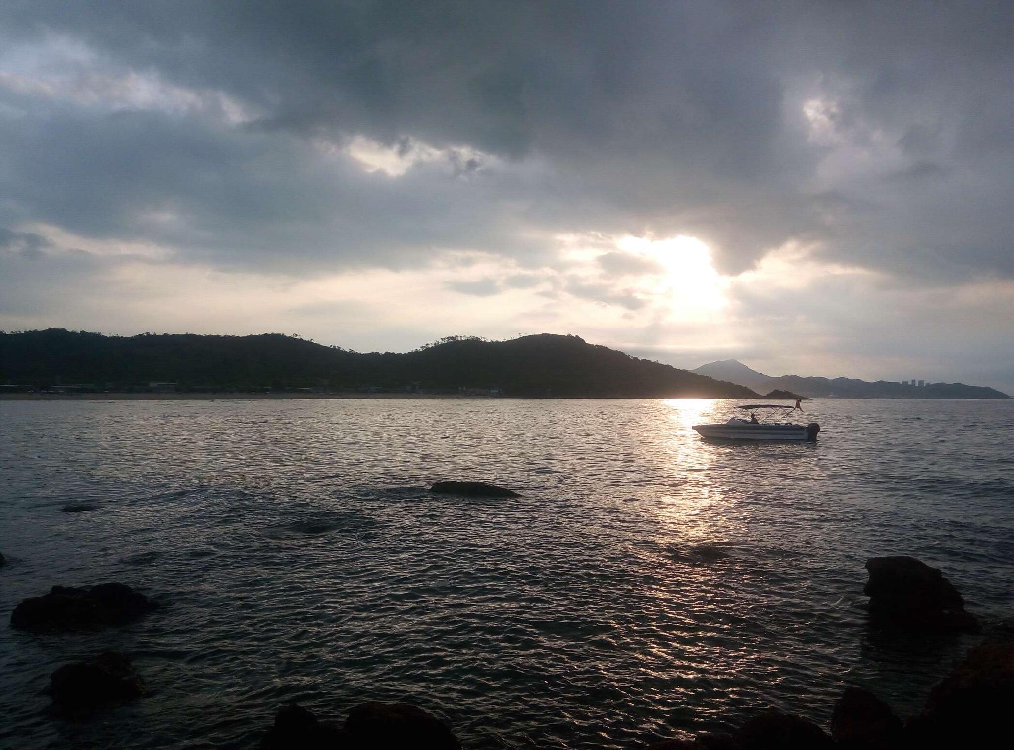 探访霞涌景区拥有长达22公里的海岸线海域岛屿众多