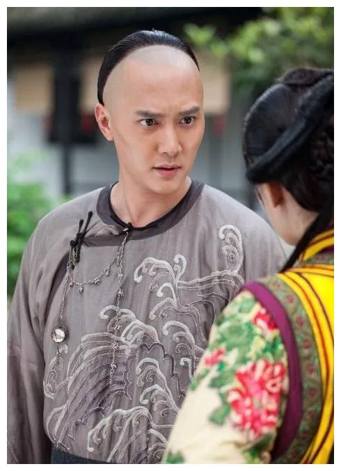 清朝九子夺嫡呼声最高八阿哥下场最惨被开除宗籍子孙备受冷眼