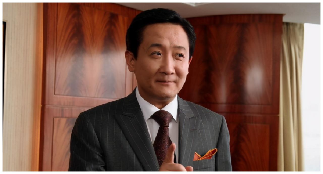 他是我爱我家的贾志新是与葛优齐名的喜剧演员这些年他去哪了