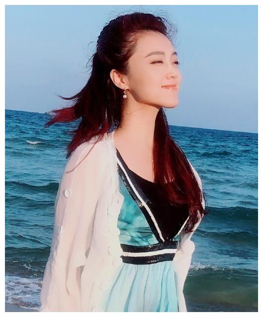 玖月奇迹的王小玮有多美穿连体衣秀身材处处透着仙女范