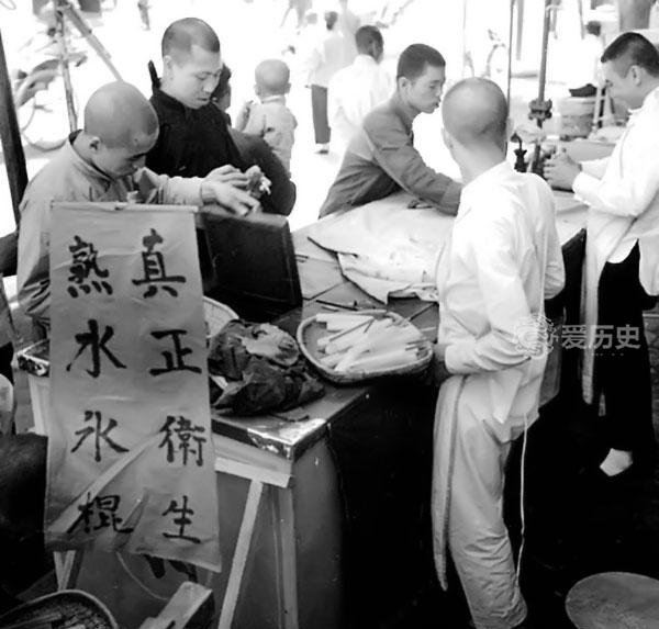 民国时老北京的消暑方式吃冰棍喝汽水最爱的还是酸梅汤