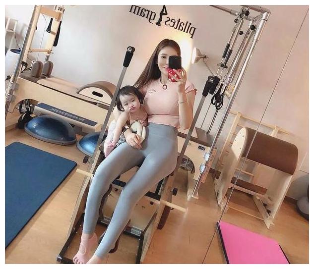 34岁二胎宝妈外表如同16岁少女,保持年轻漂亮秘诀,主要是这几点