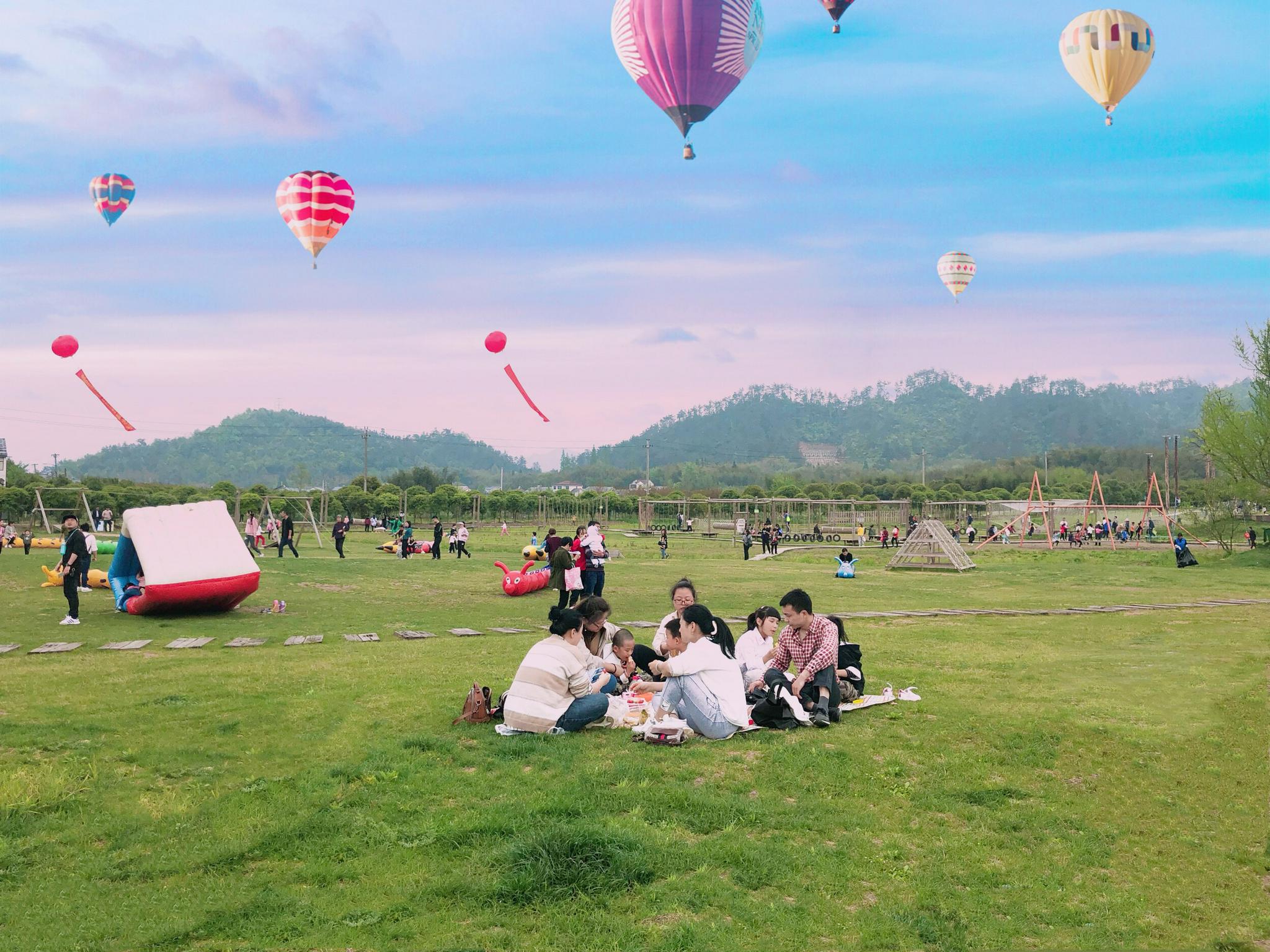 畅游风之谷户外乐园风景优美适合团建游玩