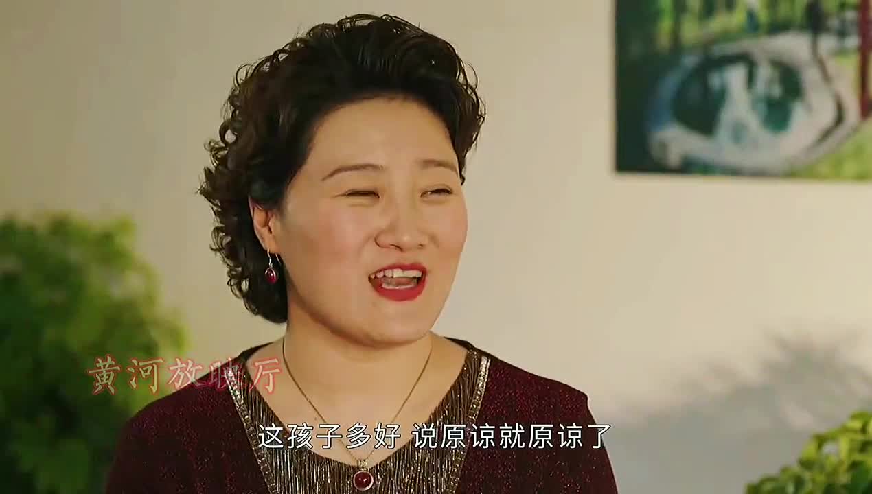 乡村爱情穿的都是大牌【乡村爱情穿白裤子的】