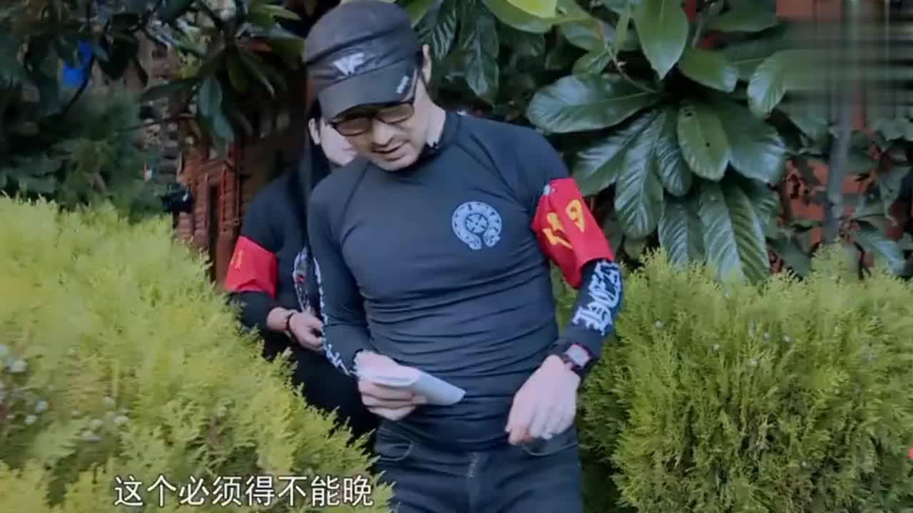 汪峰支教的第一节音乐，从教跺脚开始，还遇到了调皮鬼