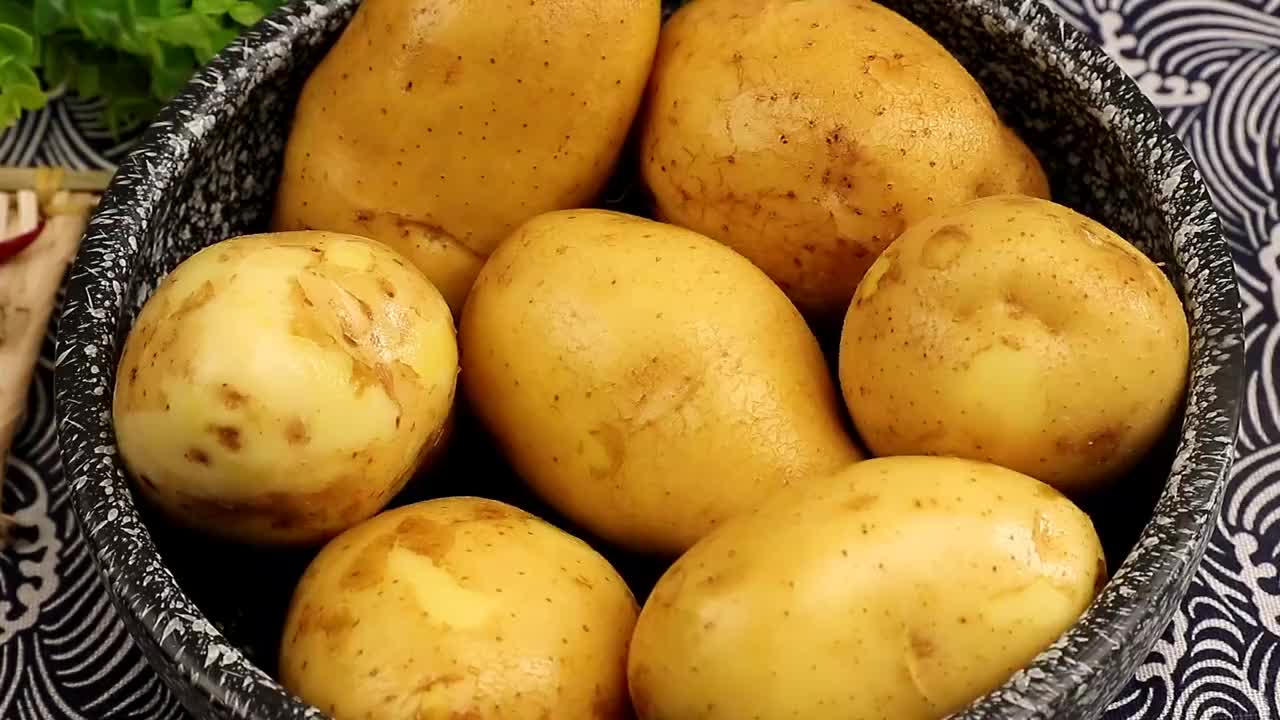 参加奥运会和残奥会乒乓球比赛 为您推荐: 现场实拍曹缘陈艾森摘银6跳