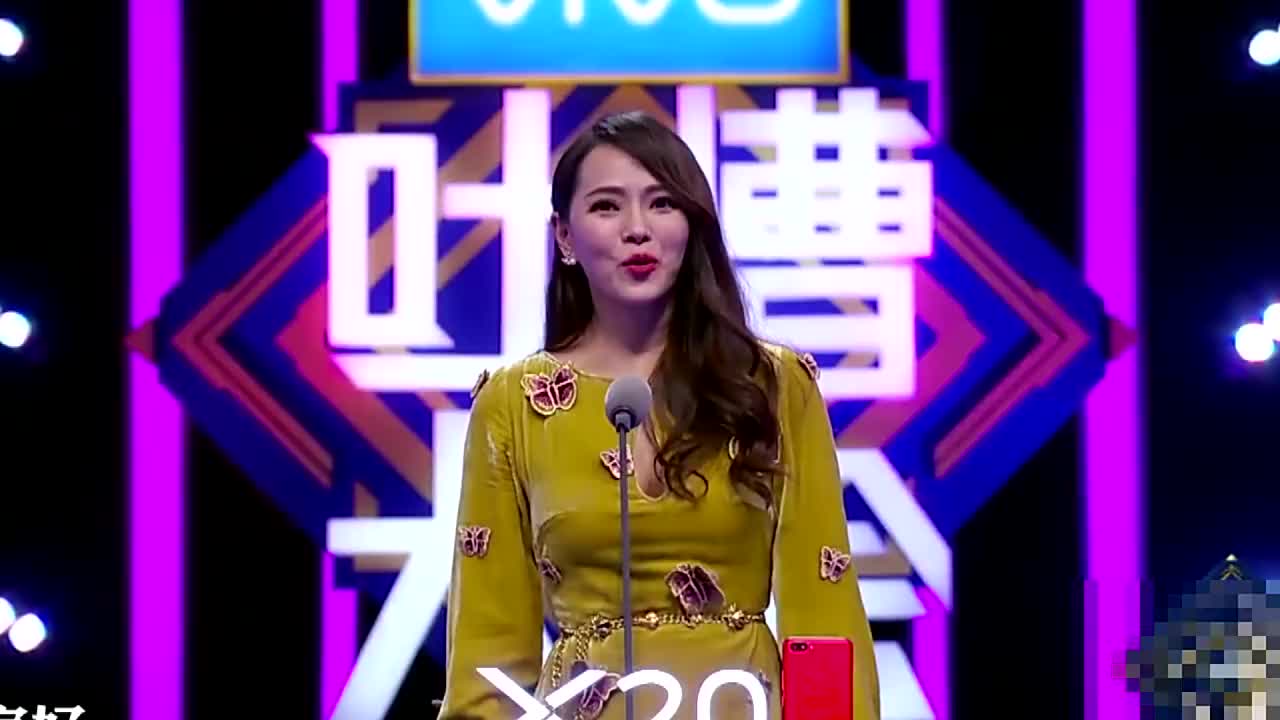 吐槽大会:伊能静吐槽蔡国庆录节目学小朋友吃奶嘴