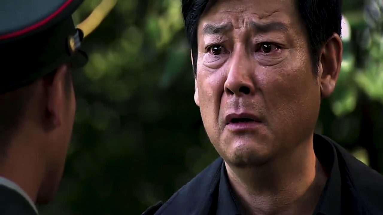 特总兵王艳兵都给老爸跪下了,可人家还是走了,不给他机会