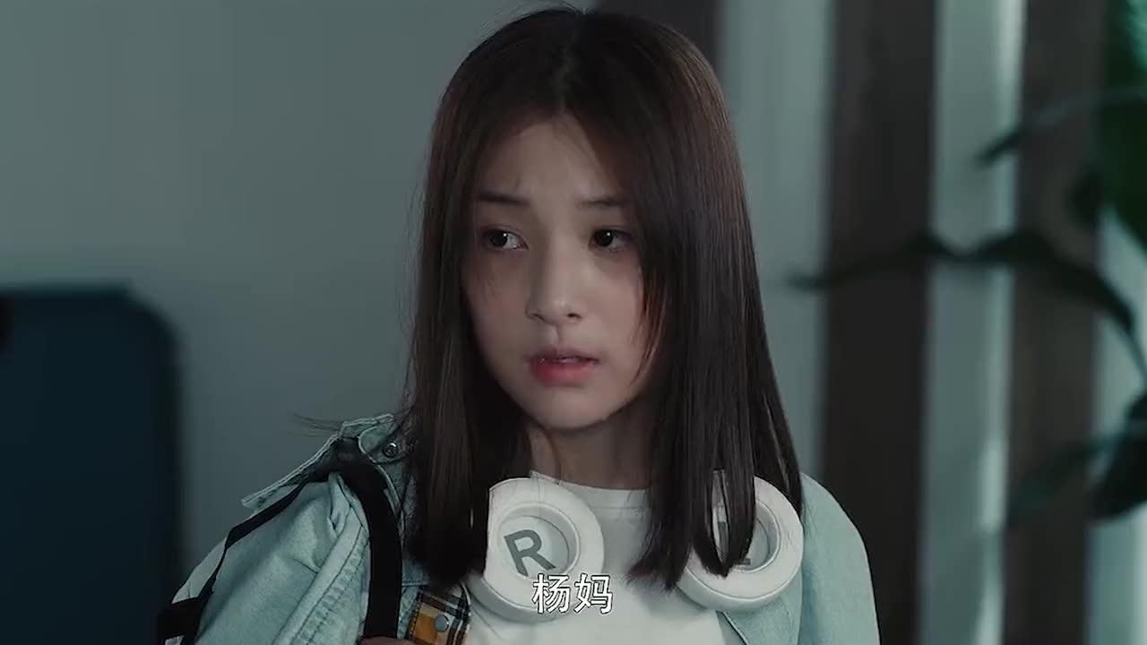 黑白禁区:欧豪年纪轻轻就当爸了,还没反应过来!