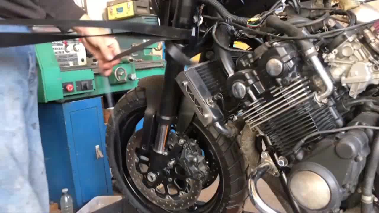 本田CB400四代多少钱 03和05年本田CB400大概多少钱