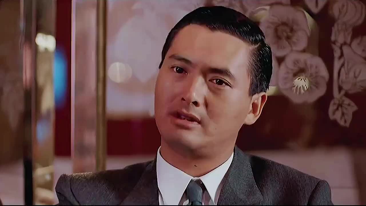 哪一位才是抽雪茄大佬?觉得还是万梓良最霸气