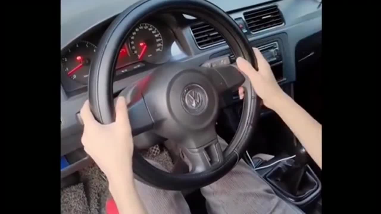 考驾照的时候,方向盘你必须这样打,否则挂科也是自找的!