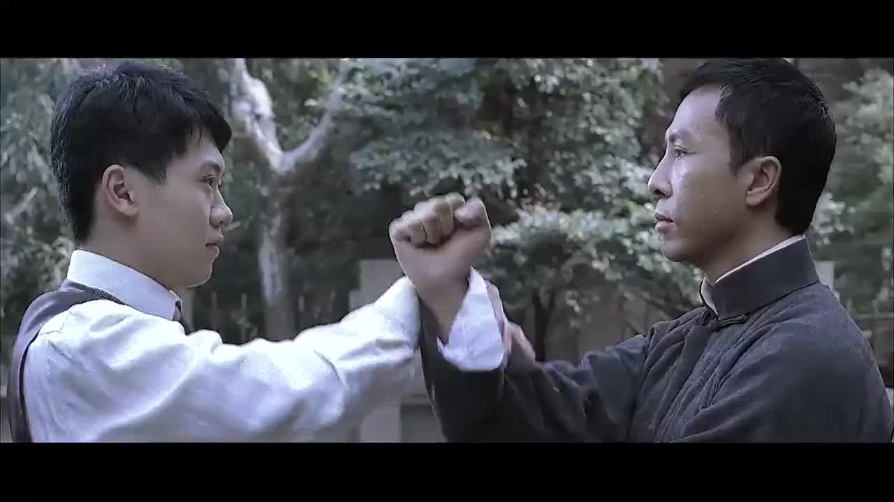 叶问:叶问再也不出现挑战日本兵,领队为首的日本军官找上门来!