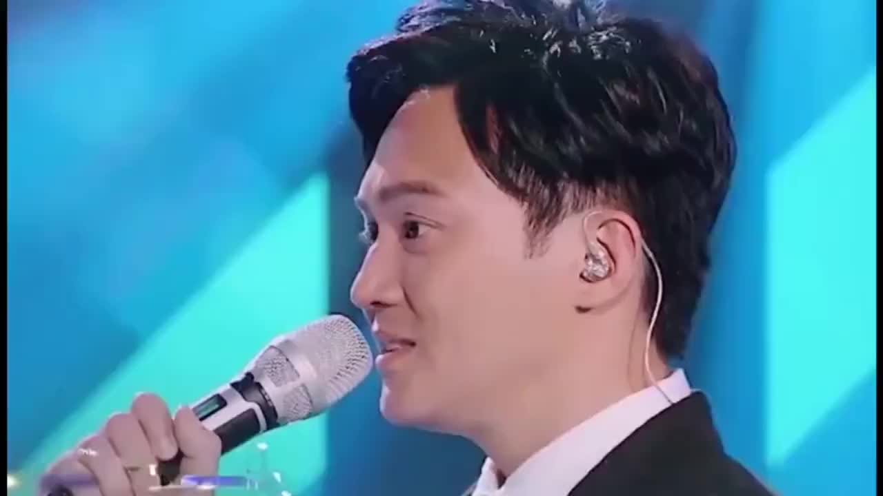 张智霖林夏羽合唱《岁月如歌》温柔深情的歌声,值得慢慢品味