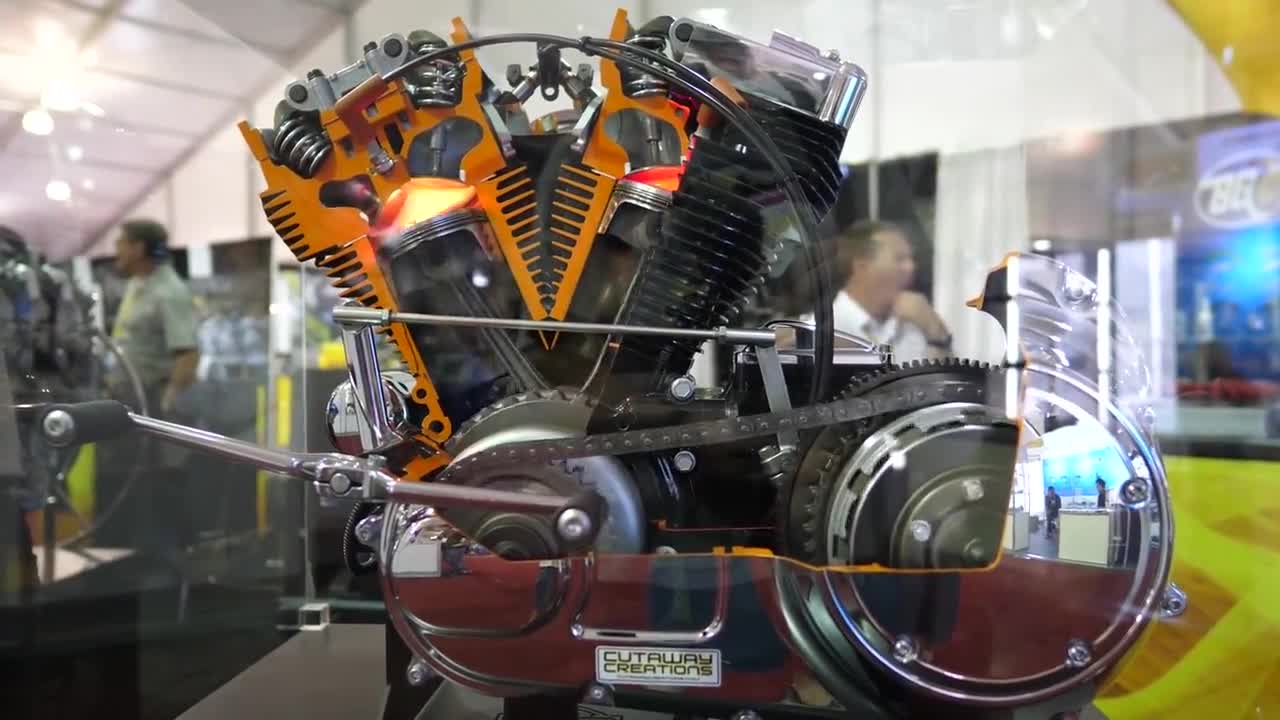 摩托车上的发动机,看看如何运行的