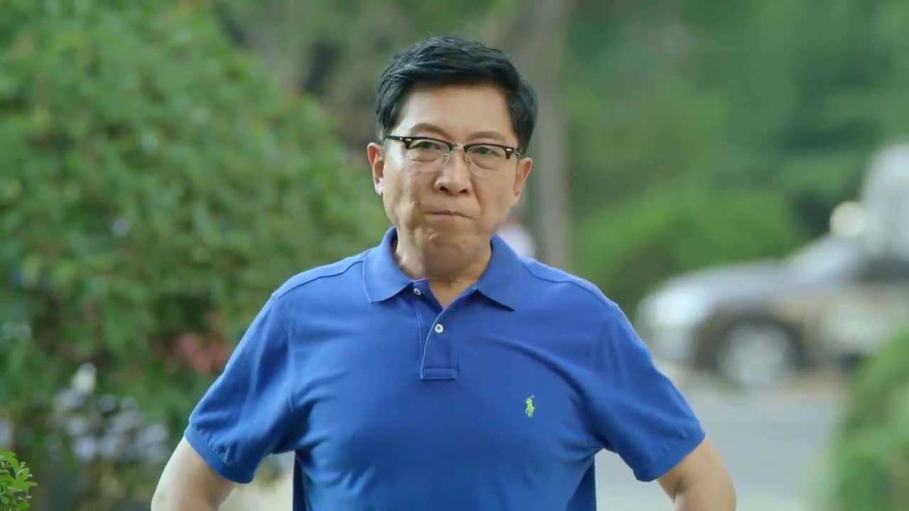 我的老爸是奇葩:美女高考完拒绝报志愿,想当大明星可惜五音不全