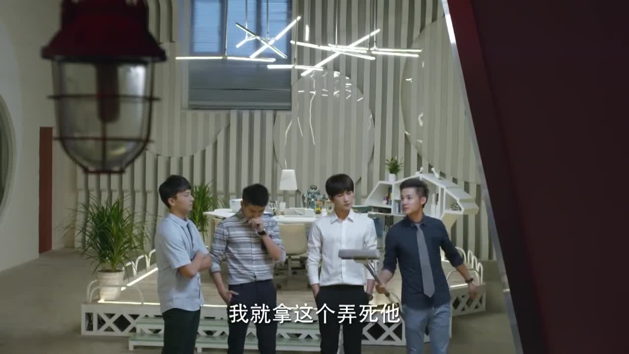 微微一笑:ko师兄加入肖奈公司,结果ko师兄上来就和郝眉打招呼