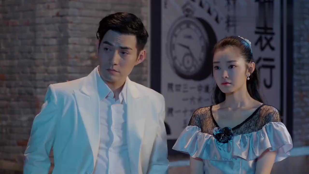 小楼又东风:吕晗芝陷入爱情漩涡,已经爱上高晨,但俩人身份悬殊