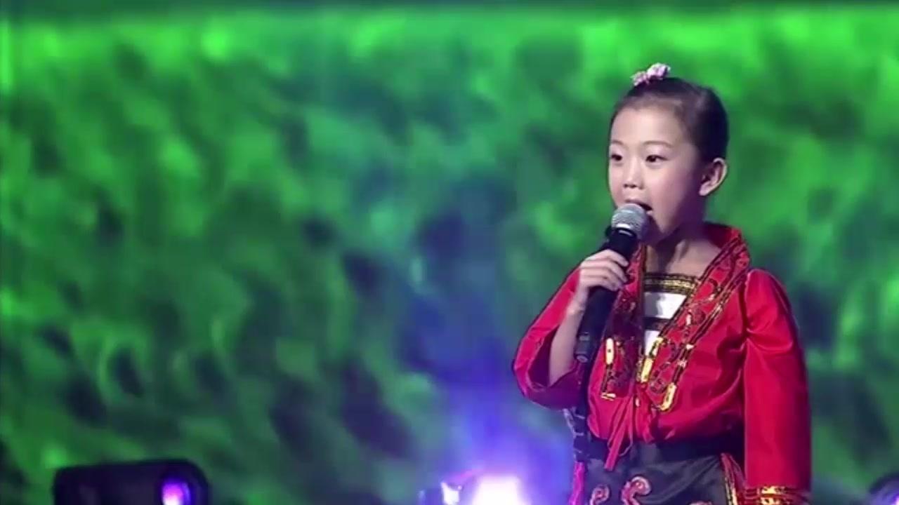6岁小女孩一首《九儿》,一张口就惊艳全场,比原唱还好听!