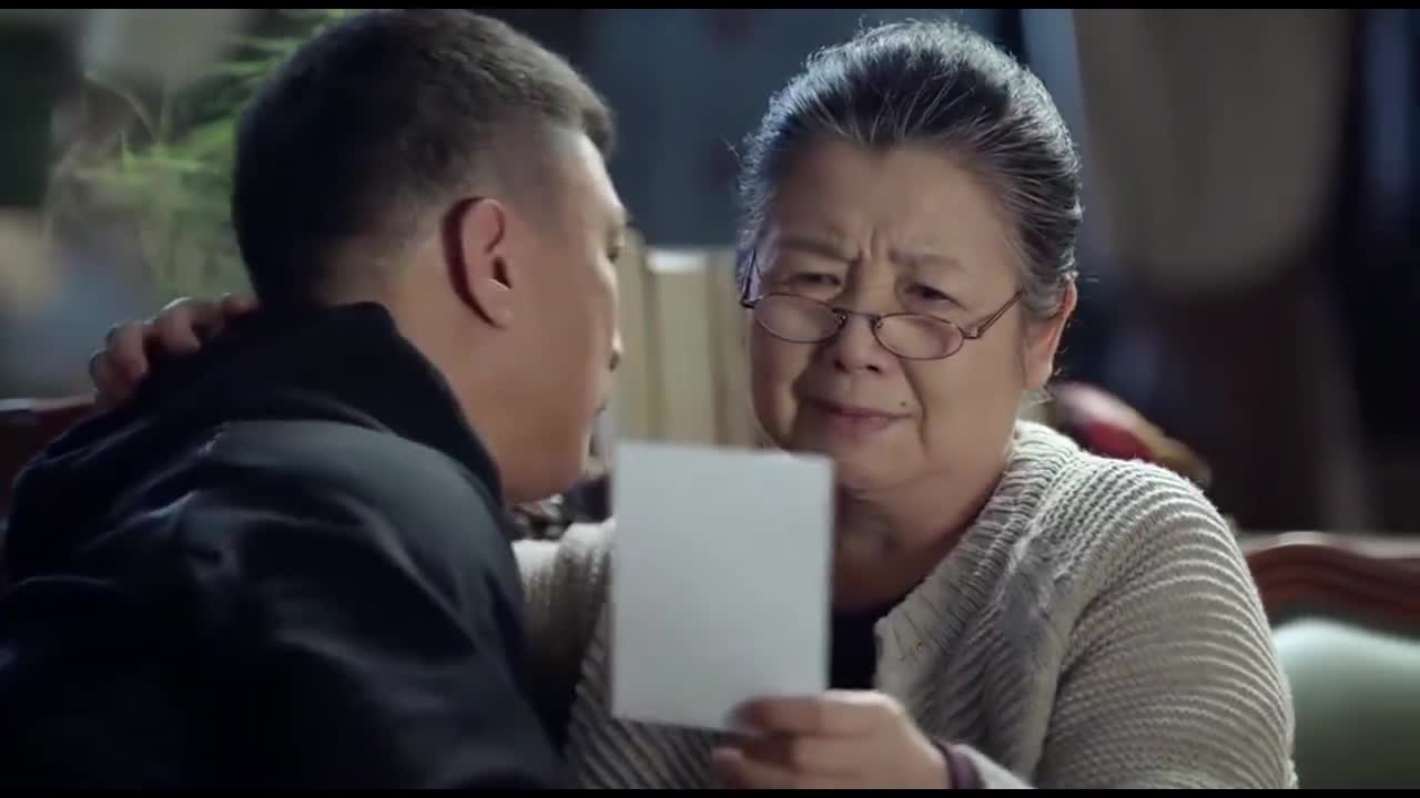 为您推荐: 大宅门白老太太故去,白大爷门外跪拜,所幸没被发现 为您