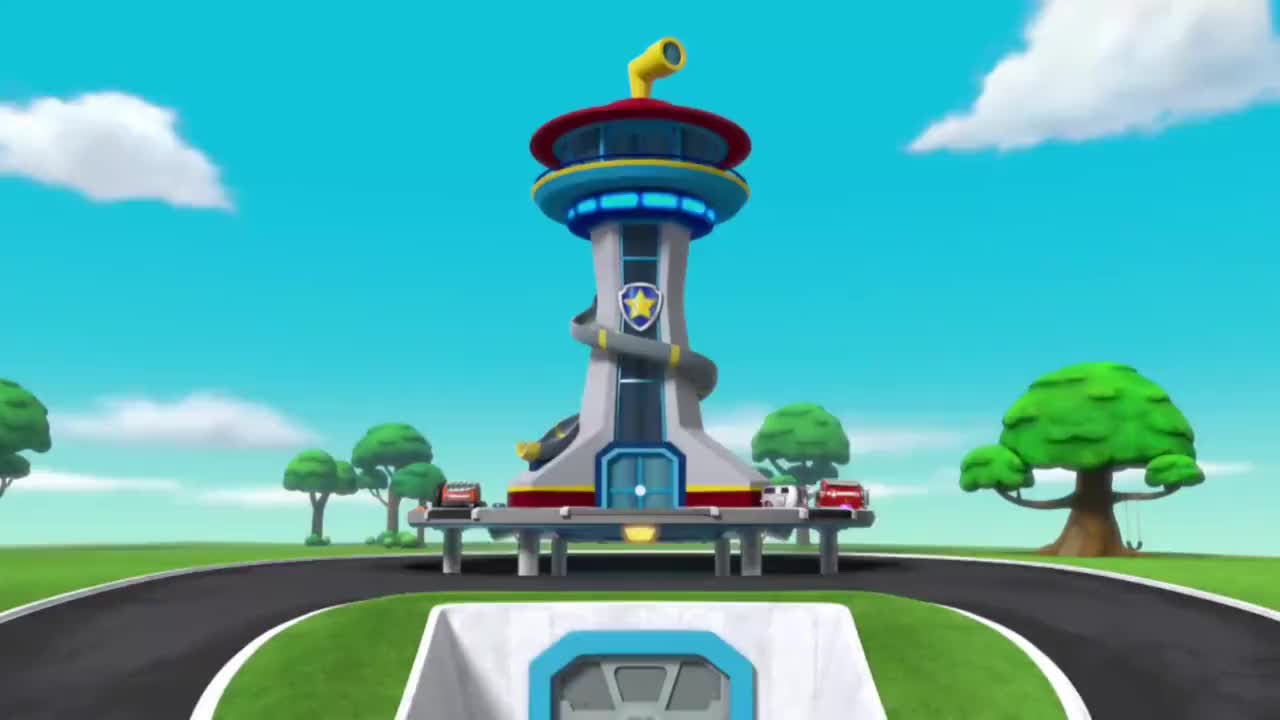 汪汪队狗狗们利用草堆堵住了火车头太聪明了汪汪队很棒