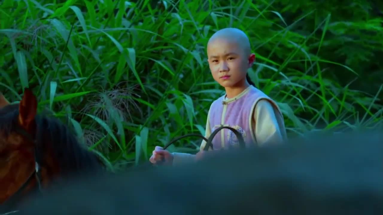 古装剧小姑娘没有家人了小男孩答应她以后他就是她的家人