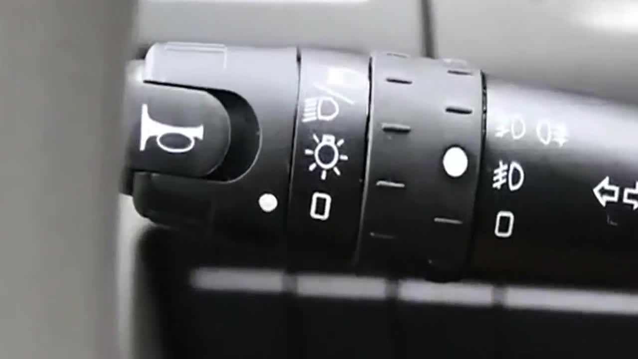 视频：东风帅客驾驶感受按喇叭你得用小手指！