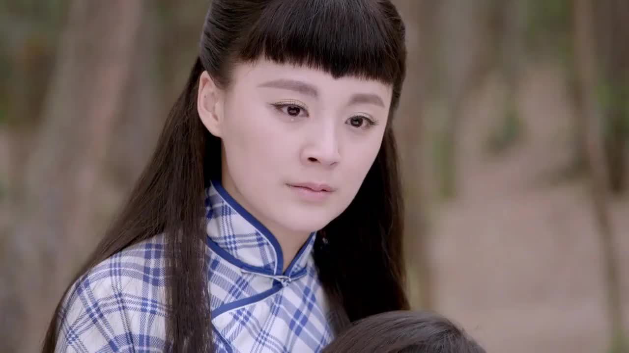 精彩视频疏影祭拜谢老爷怎料却被谢若雪怒怼你不配