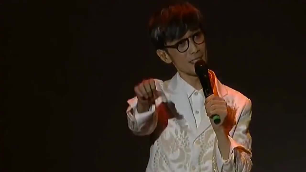 周传雄小刚的青花好听呢还是青花好听呢