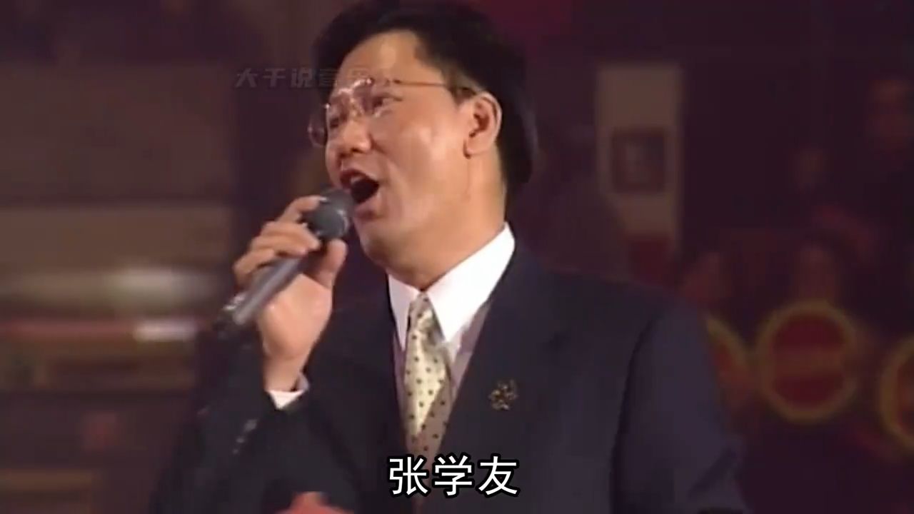 1998年香港乐坛，诞生不少经典成名曲，第三代歌神陈奕迅初出茅庐