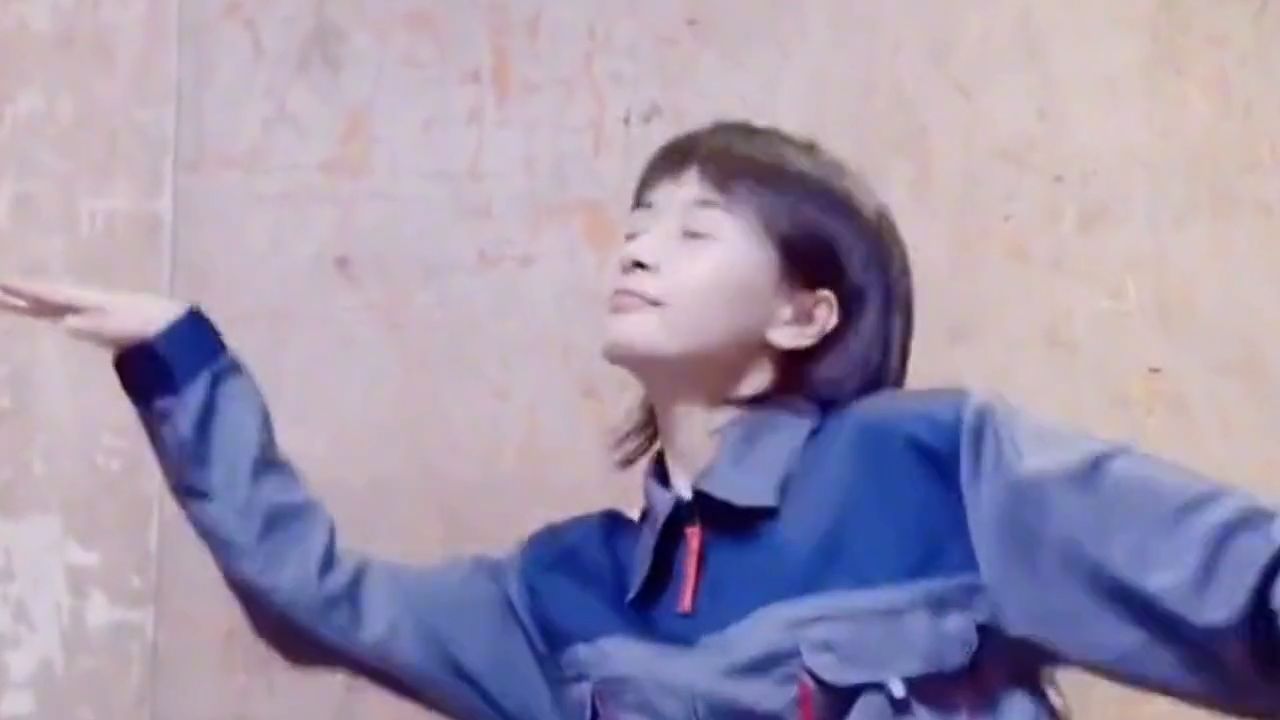 王凯王子文对唱《哥哥回头看看我》歌曲旋律优美动感欢快，超好听