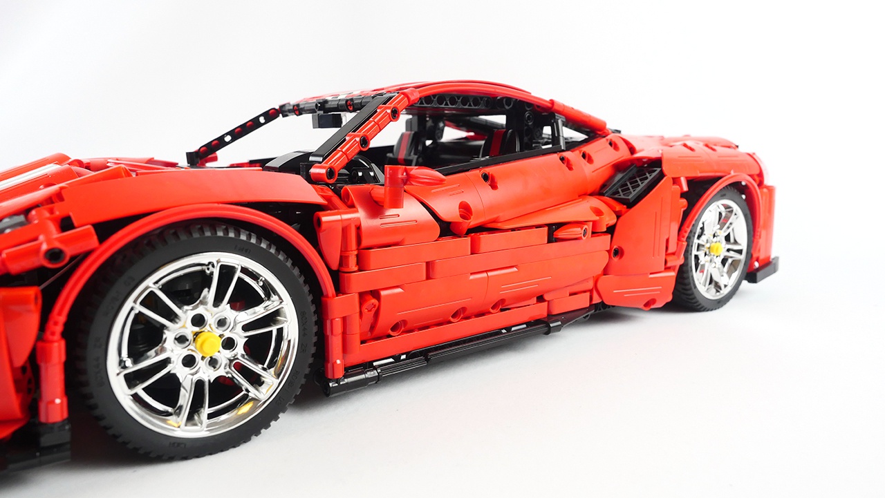 霸气的积木超跑双鹰咔嗒积木法拉利488pista真香