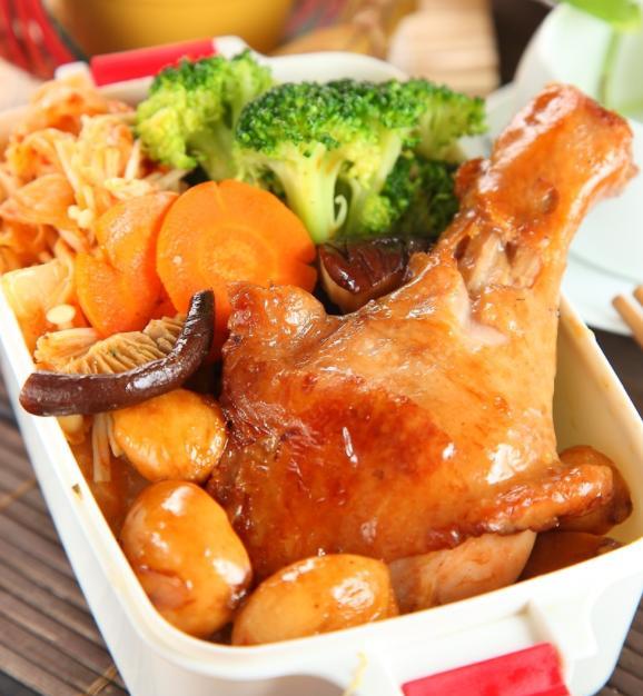 蒜头卤鸡腿美食分享