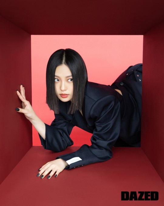 韩国女艺人高敏诗最新杂志写真曝光