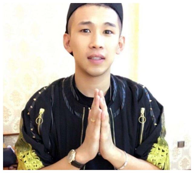 谁还记得喊麦一哥李天佑如今改了微博认证难道转型了