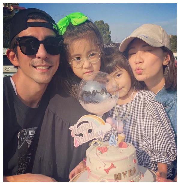 贾静雯全家为二女儿波妞过生日,波妞穿公主裙颜值比姐姐高__财经头条