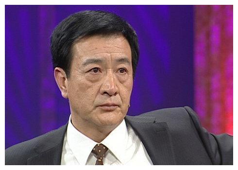 周里京:因妻子遇害息影后,又被父亲告上法庭,今66岁近况如何?