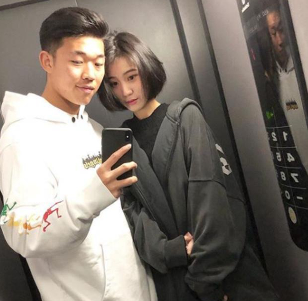 恒大22岁小将在国外收获好姻缘,女友颜值与才华兼具|严鼎皓|女友|小将