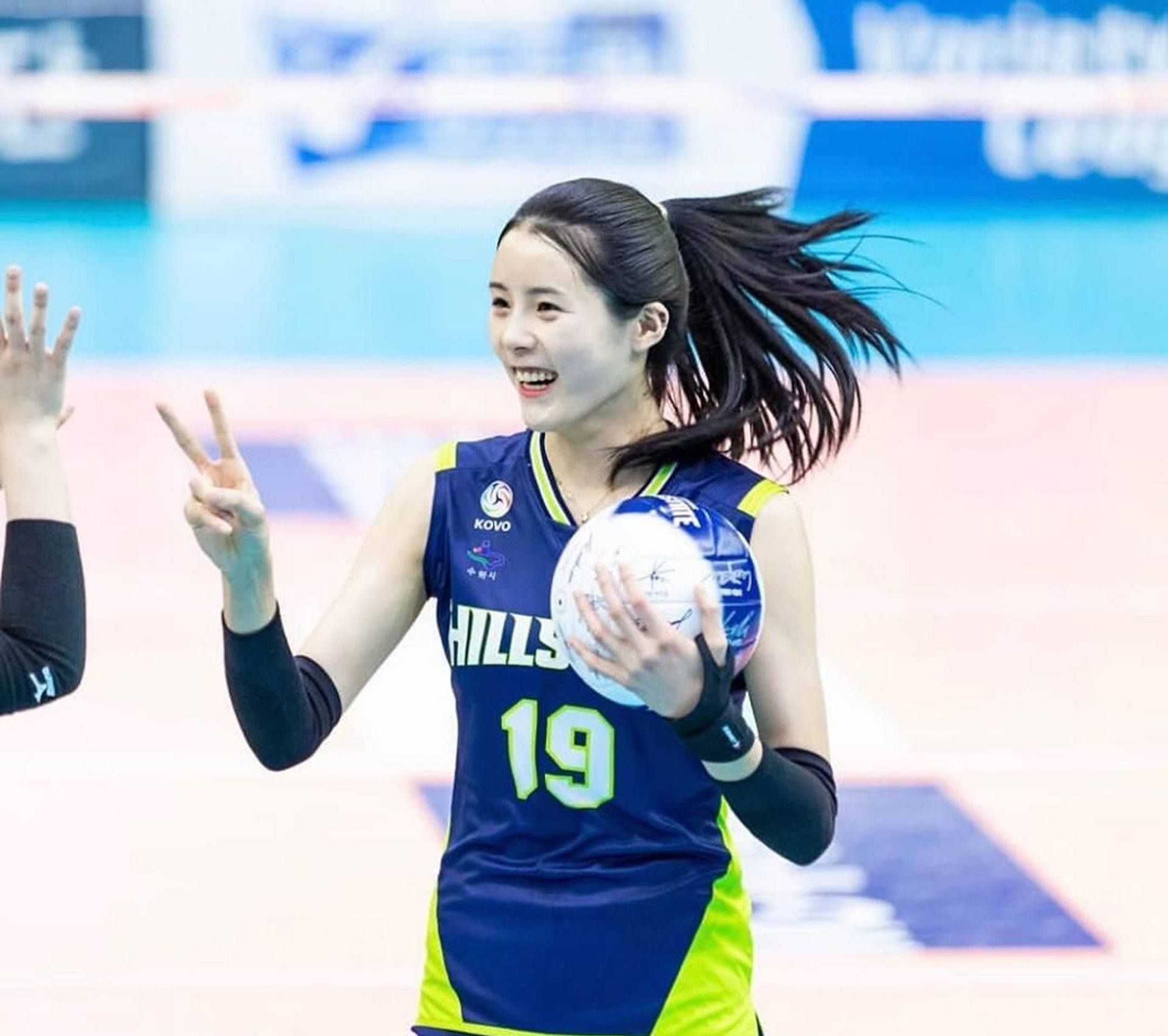 爆红韩国网络的「女排甜心」笑容甜美外貌身材不输明星