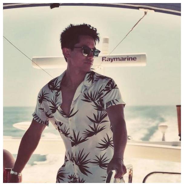 28岁文莱王子荷尔蒙爆发,腹肌迷倒70万粉丝,吴尊都自愧不如__财经头条